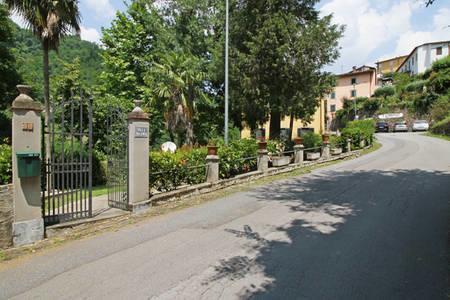 Apartment Poesia Bagni di Lucca Exteriör bild